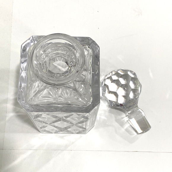 Vintage clear leaded crystal liquor decanter whiskey bottle with faceted stopper - Picture 5 of 11